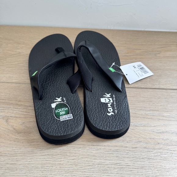 Sanuk Women's Yoga Mat Black Leather Upper Flip Flop Sandals Size 11 New - Picture 4 of 6